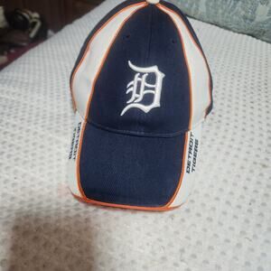 TWINS ENTERPRISE EUC MLB DETROIT TIGER BASEBALL CAP HAT
